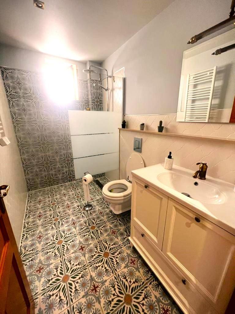 Esmeralda Apartment With Free Private Underground Parking Валенсія Екстер'єр фото